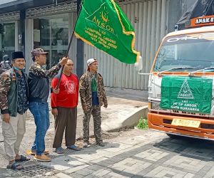 GP Ansor dan Banser Kota Surabaya Kirim Logistik serta Relawan Bantu Korban Erupsi Semeru
